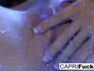 Heiße schnitte capri wird gefickt schwer von keni