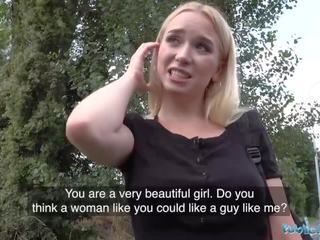 Pubblico agente marvellous bionda giovanissima russo vera jarw inchiodato fuori