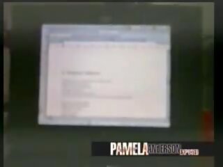 Pamela anderson uncensored: pangmukha pagsubo ng titi xxx klip