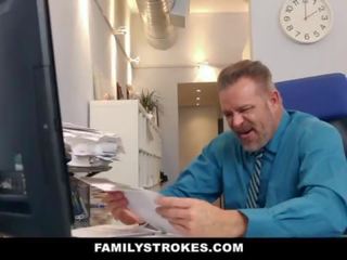 Familystrokes - parte tempo passo studentessa diventa full-time fantasia donna