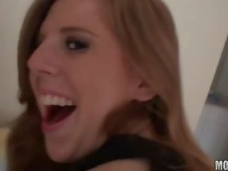 Une nana obtenir baisée en son maison sexe film vid