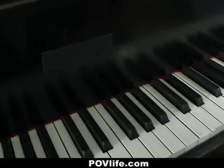 Povlife - swell mazulīte fucked par klavieres