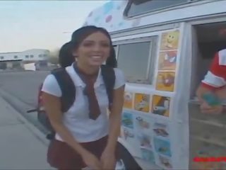 Gullibleteens.com icecream truck jovem grávida knee alto branca meias obter putz ejaculação interna